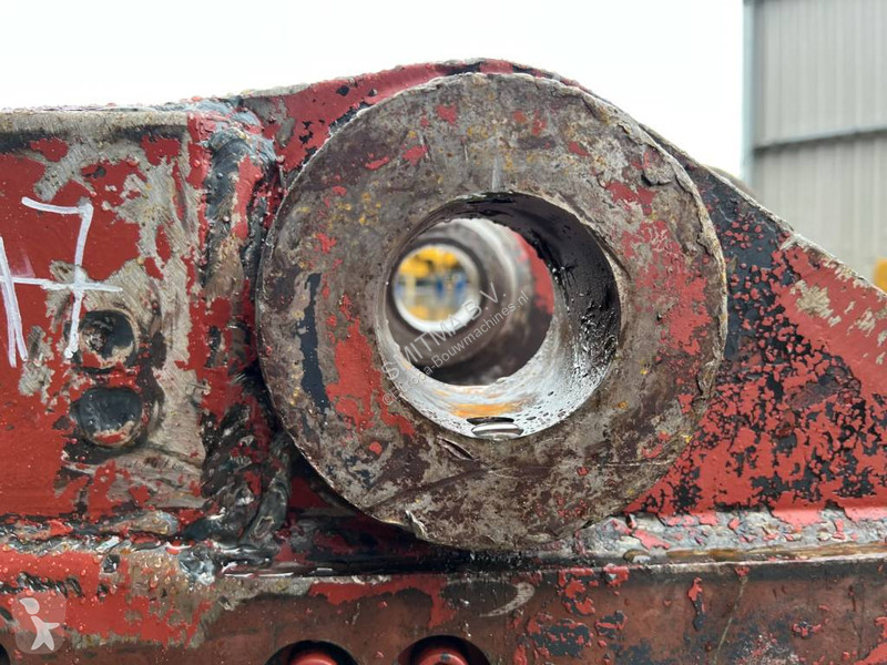 Equipamentos de obras  S70 - 323D