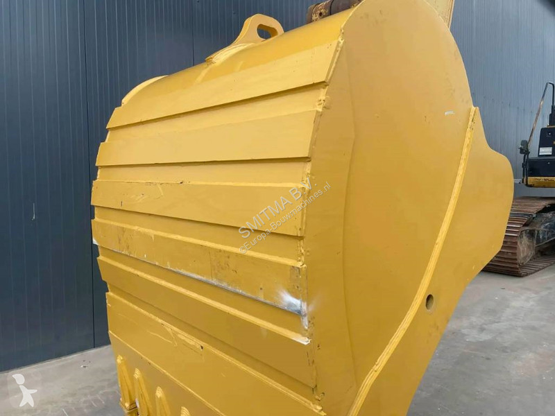 Aanbouwstukken voor bouwmachines Caterpillar...