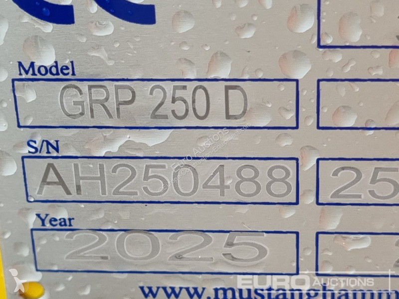 Equipamientos maquinaria OP Mustang D