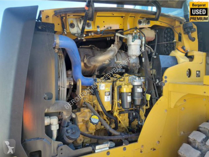 Équipements TP Caterpillar 918M