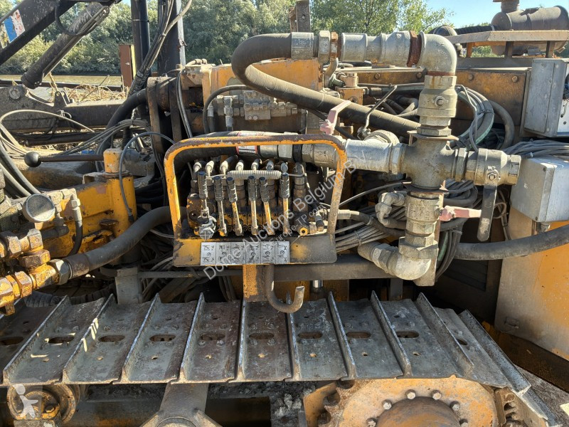 تخريم وتثقيب وتقطيع Klem KR806D