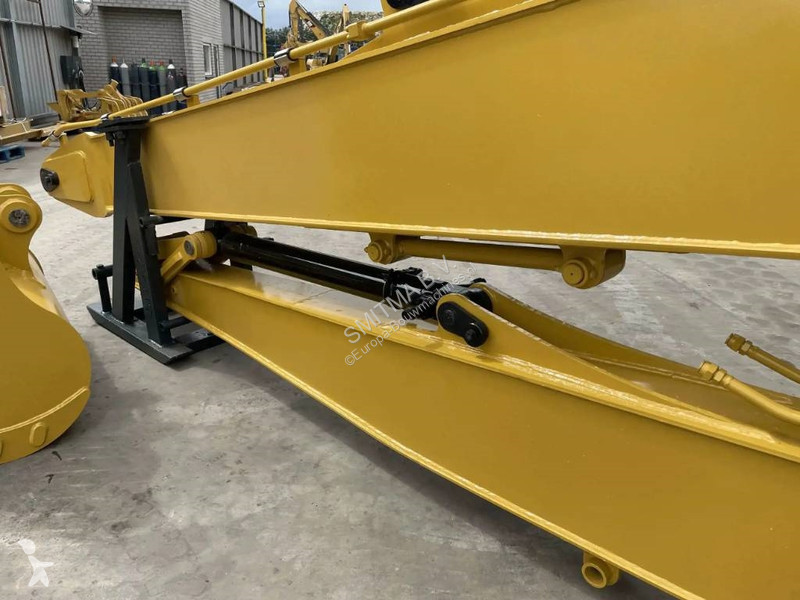 Vybavenie stavebného stroja Caterpillar 323F...