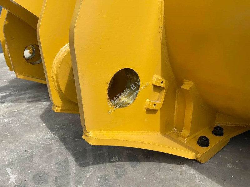 Vybavenie stavebného stroja Caterpillar 988K
