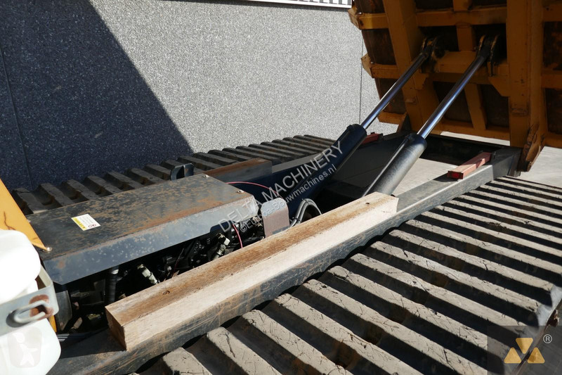 Sklápač Morooka MST2300VD