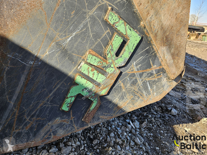 Vybavenie stavebného stroja  high tipping bucket