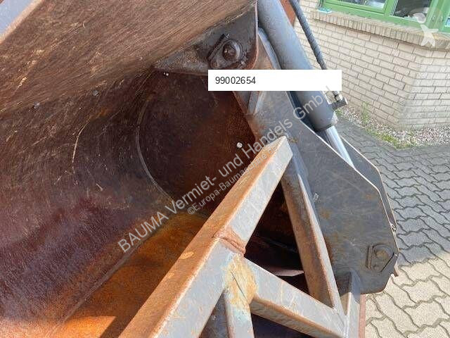 Vybavenie stavebného stroja  (2654) 2.5 cbm...