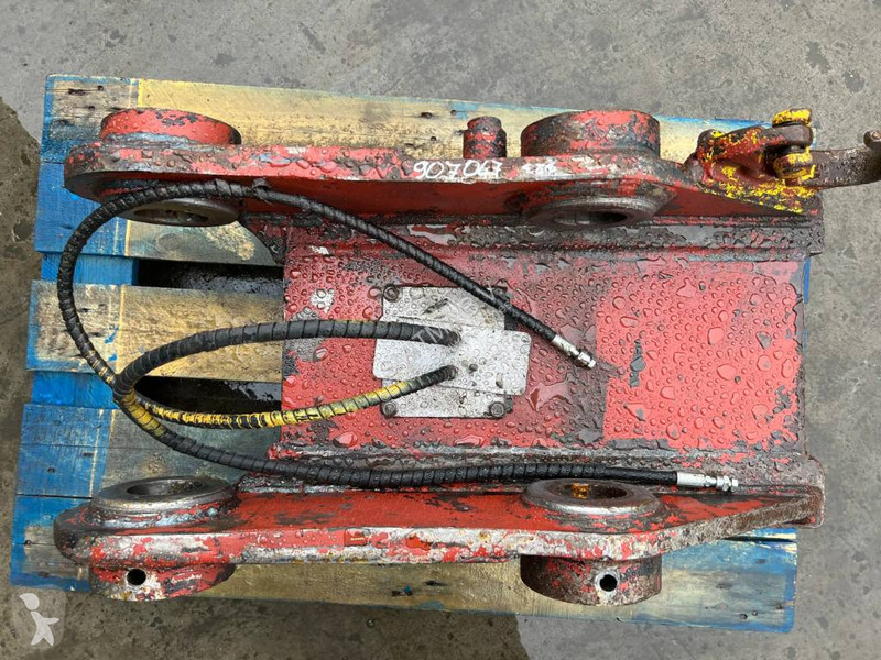 Equipamentos de obras  S70 - 323D