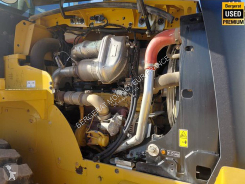 Équipements TP Caterpillar 918M
