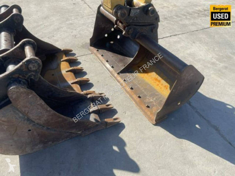 تجهيزات الأشغال العمومية Caterpillar 308