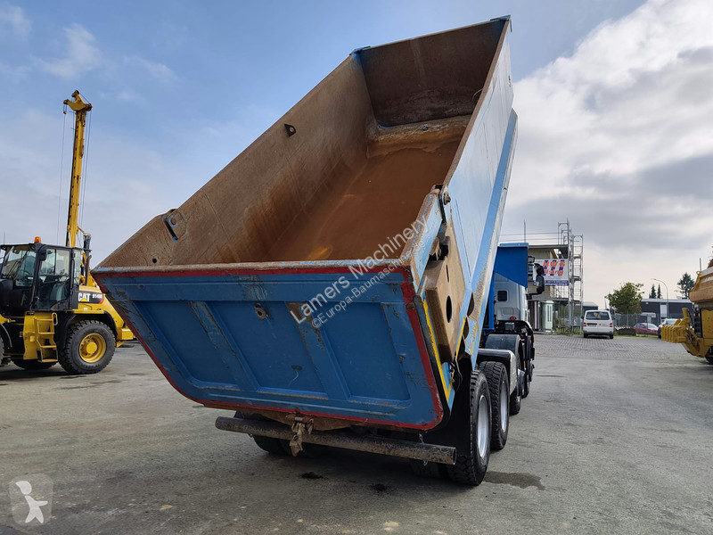 تجهيزات الأشغال العمومية Iveco AD410T 8x4 kipper .