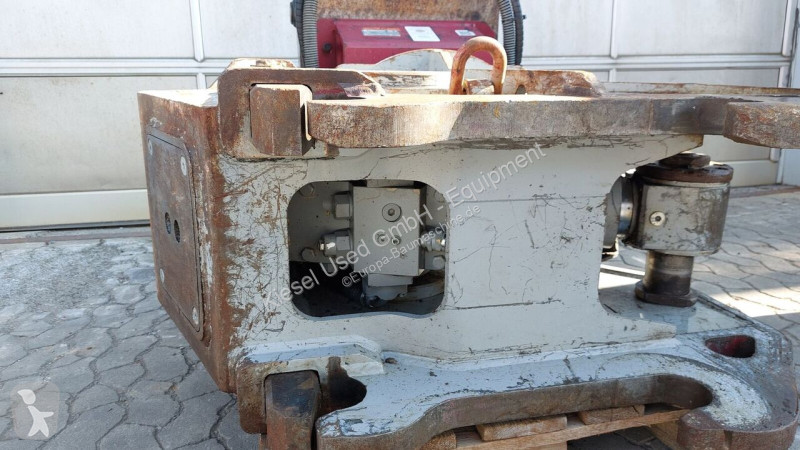 Aanbouwstukken voor bouwmachines Demarec...