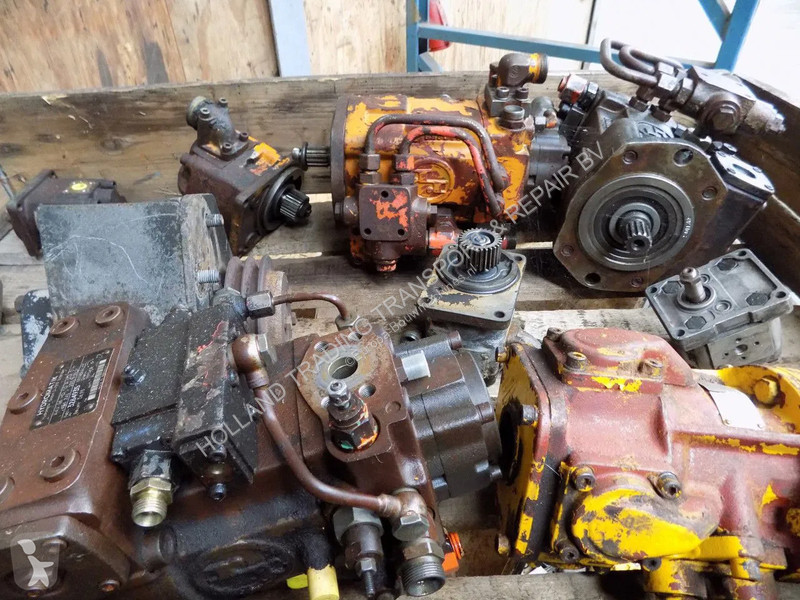 Vybavenie stavebného stroja  hydro motor...