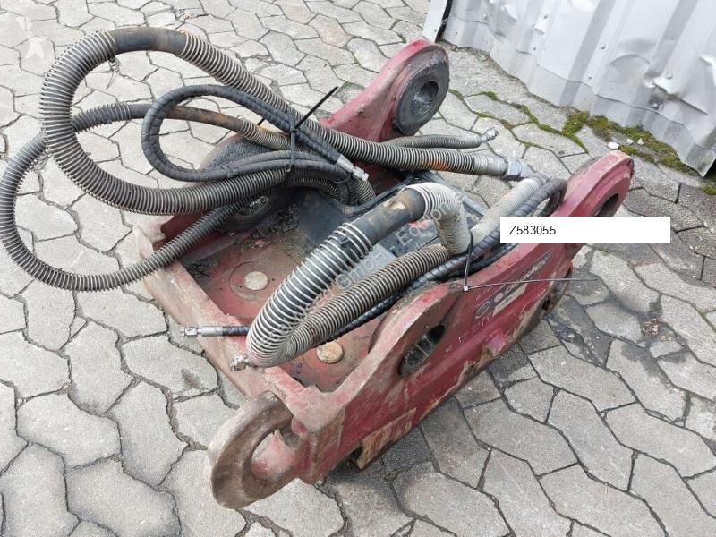 Stavební vybavení Oilquick Attache rapide...