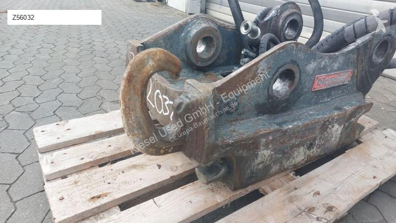 Stavební vybavení Oilquick Attache rapide...