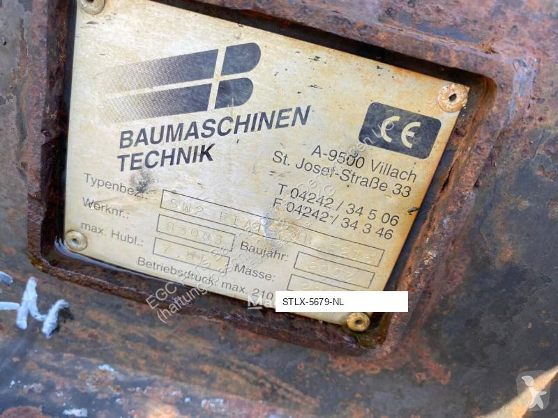 Vybavenie stavebného stroja