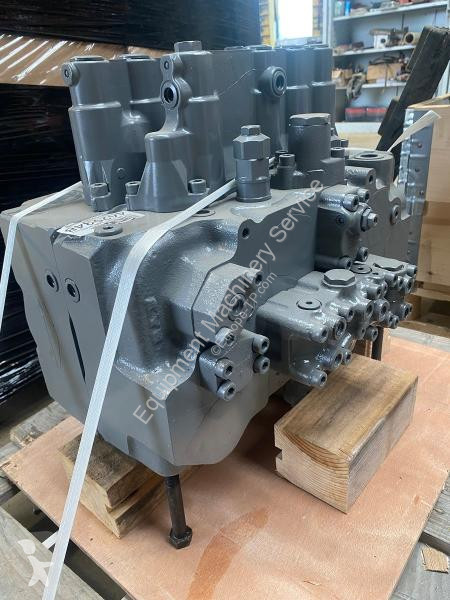 Équipements TP Hitachi DISTRIBUTEUR 4629348