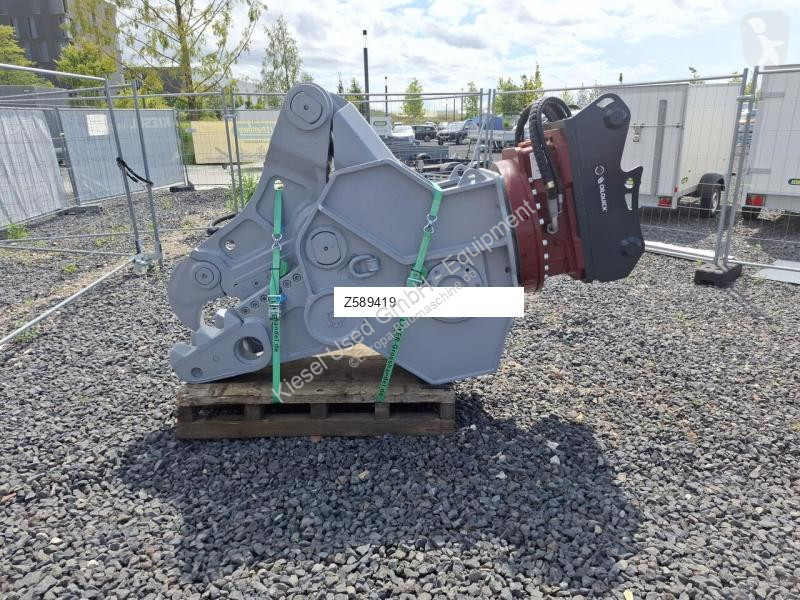 Aanbouwstukken voor bouwmachines Demarec DRC30