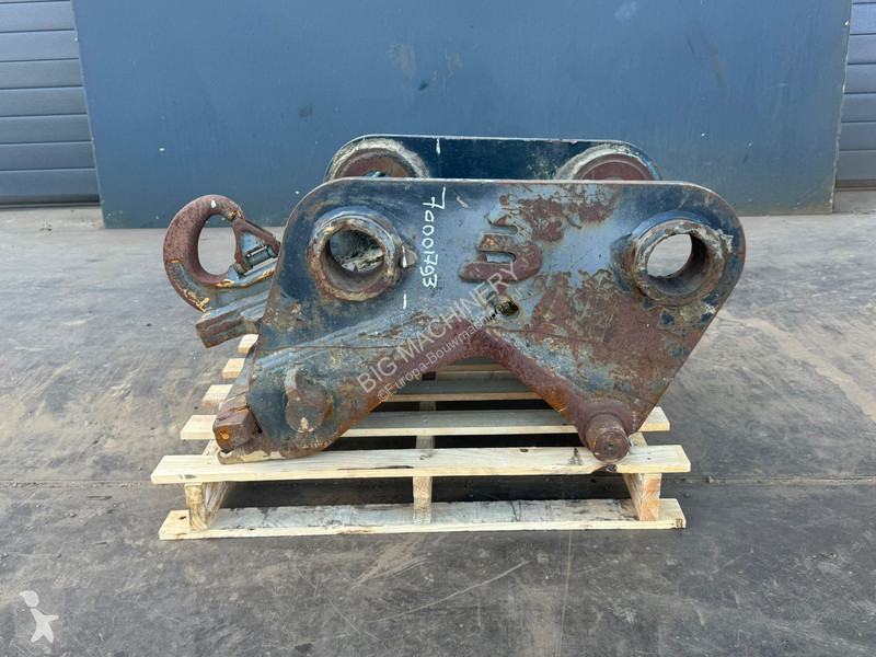 تجهيزات الأشغال العمومية quick coupler CW30...