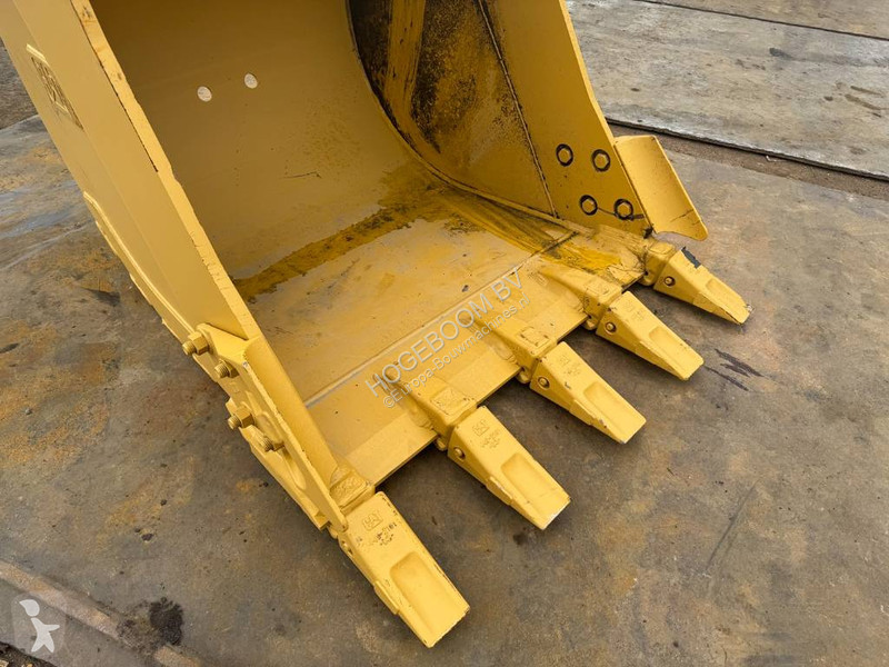 تجهيزات الأشغال العمومية Caterpillar bucket OM