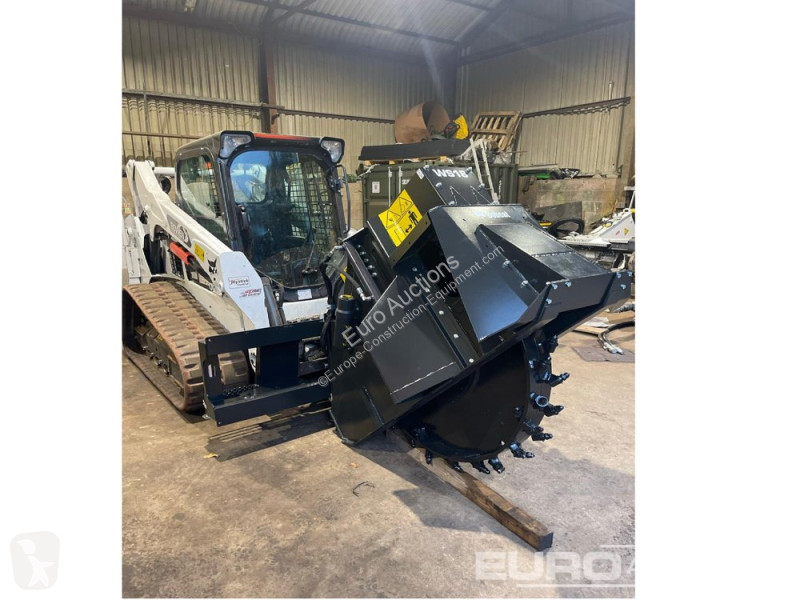 Shovel Bobcat WS18