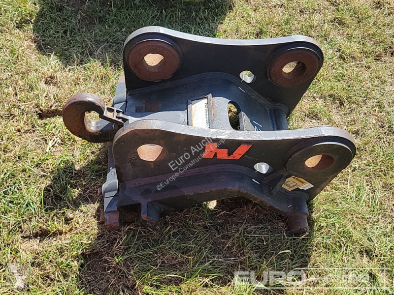 Aanbouwstukken voor bouwmachines  CW30H4N