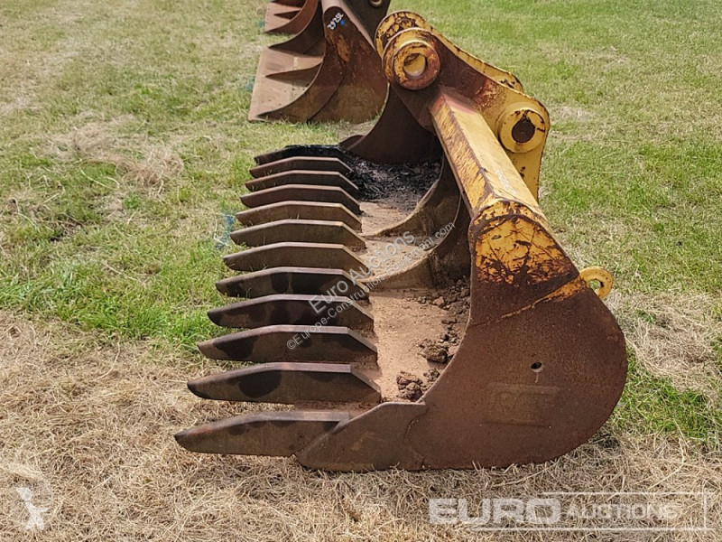 Echipamente pentru construcţii Caterpillar