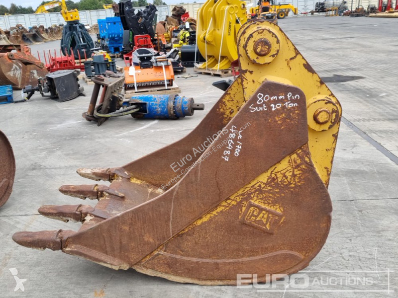 Echipamente pentru construcţii Caterpillar