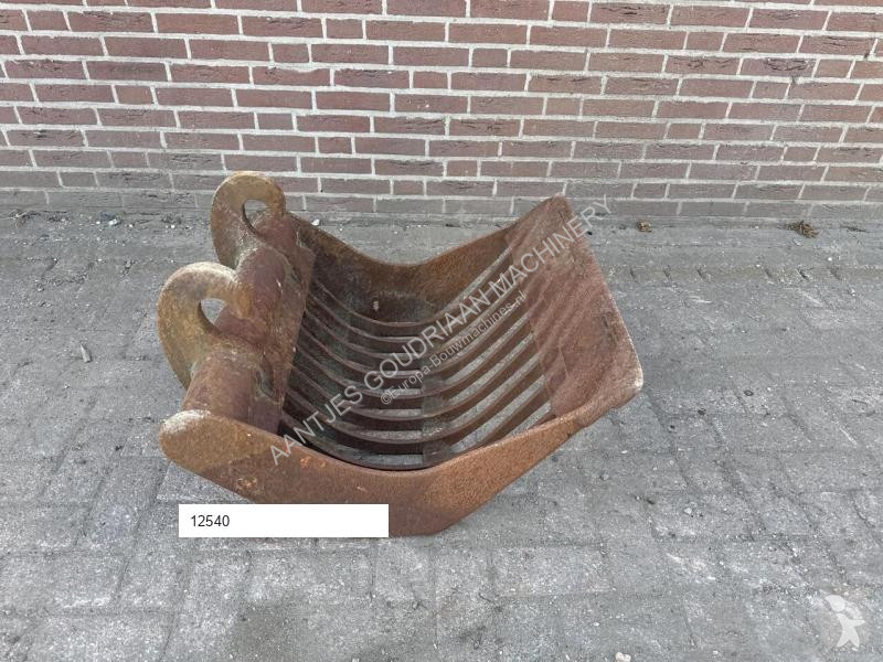 Udstyr til anlægsarbejder MM Puinbak CW 10 700