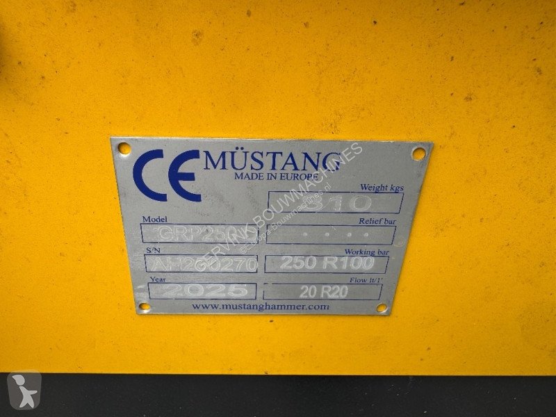 Equipamientos maquinaria OP Mustang D