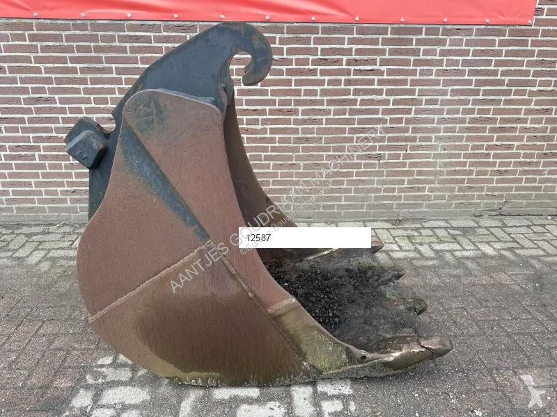 Aanbouwstukken voor bouwmachines  CW 40