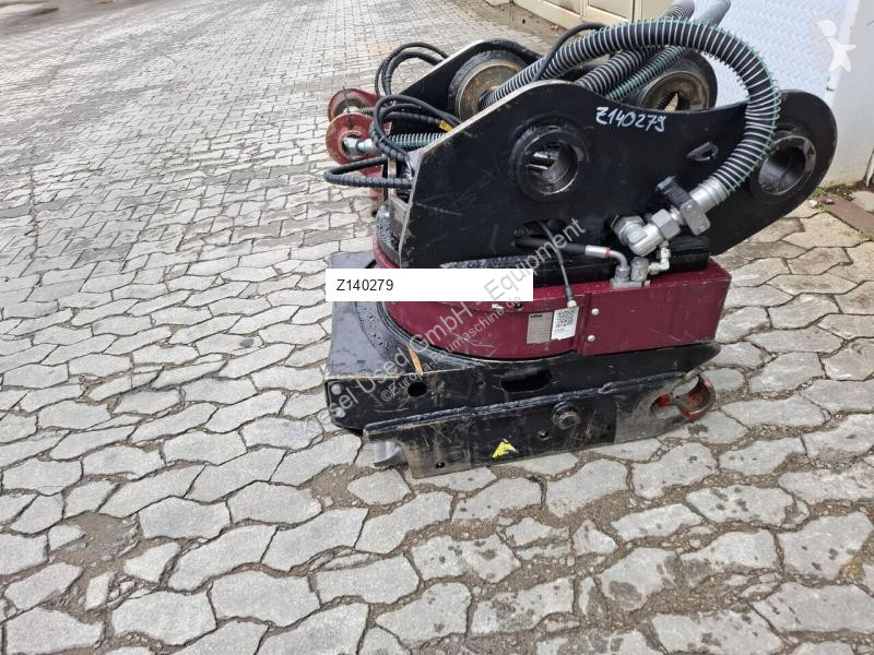Attrezzature per macchine movimento terra...