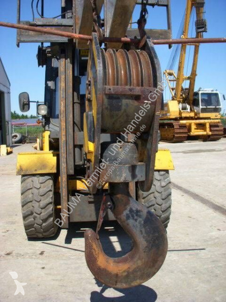 تجهيزات الأشغال العمومية  Crochet de grue ?...