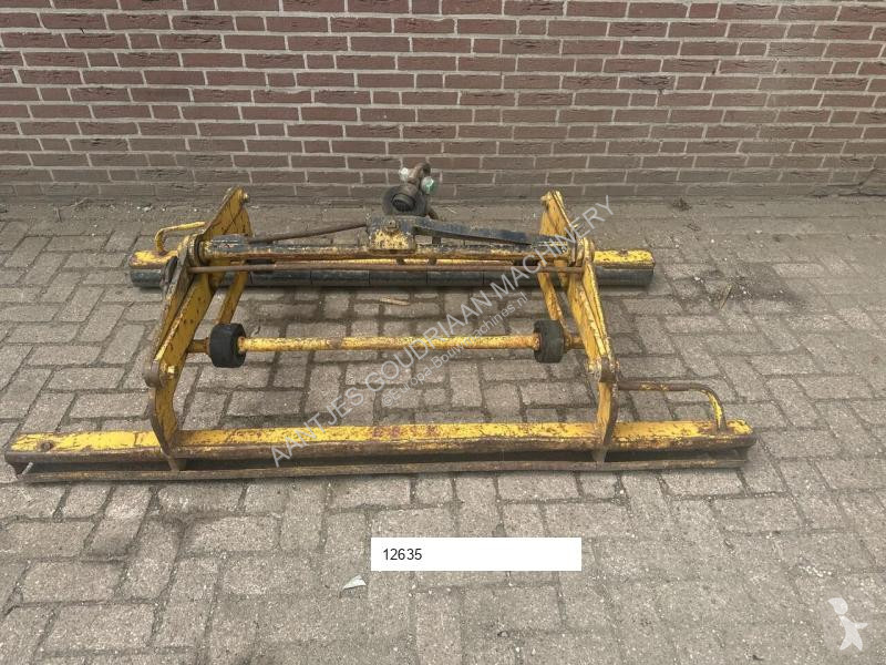 Vybavenie stavebného stroja  Mechanische tegelklem