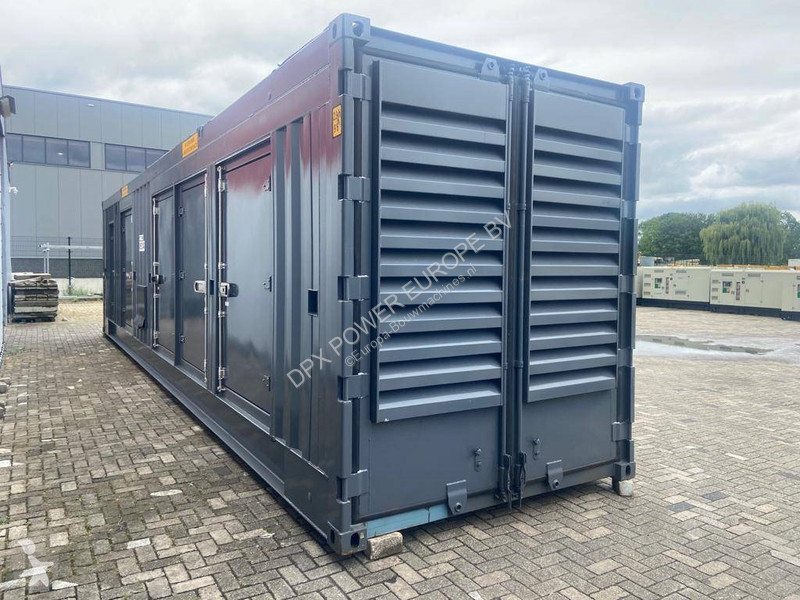 تجهيزات الآليات الثقيلة  40FT HC - Genset...