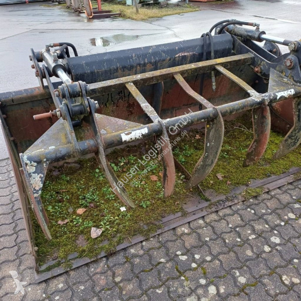 Vybavenie stavebného stroja  Lamy 28800