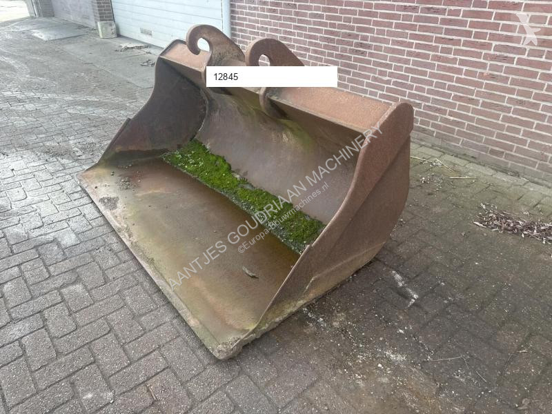 Vybavenie stavebného stroja  CW30
