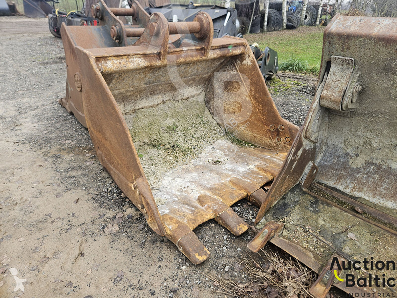 Vybavenie stavebného stroja  bucket