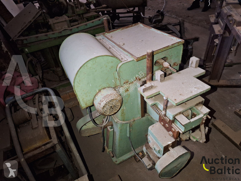 Vybavenie stavebného stroja  machine