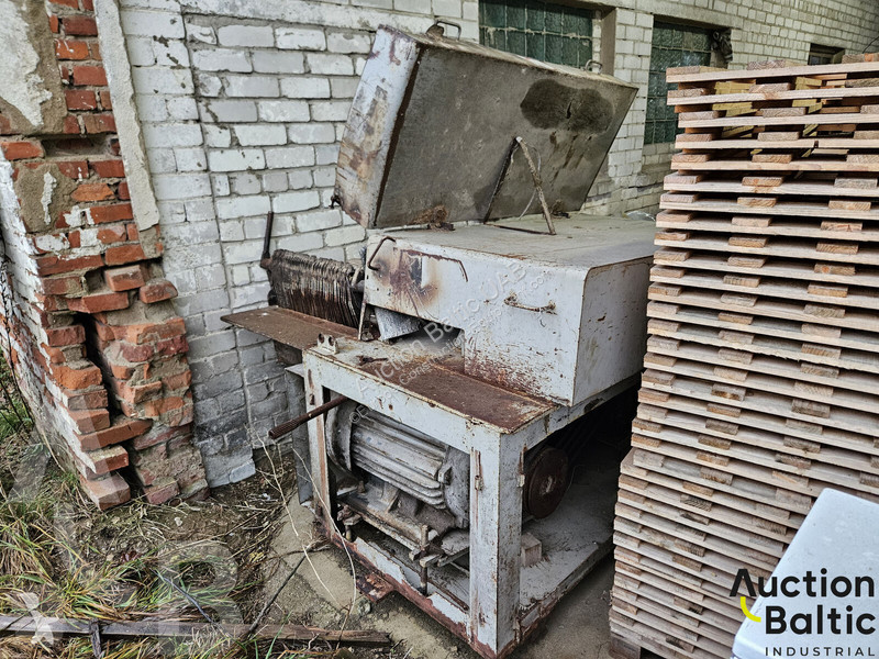 Vybavenie stavebného stroja  machine