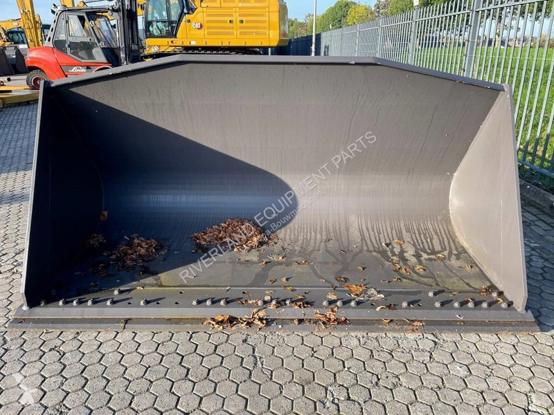 تجهيزات الأشغال العمومية Volvo L 110 H Bucket