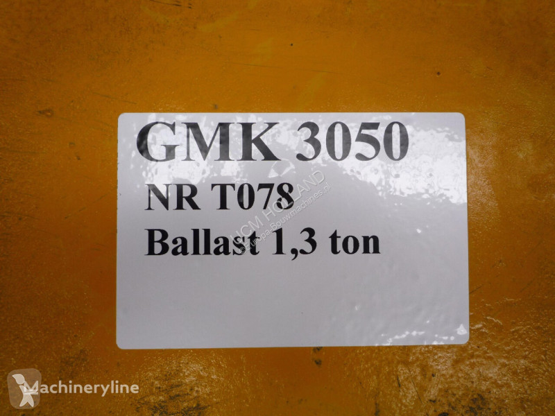 تجهيزات الأشغال العمومية Grove GMK 3050...