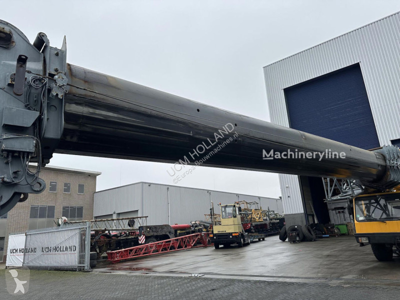 تجهيزات الأشغال العمومية Liebherr