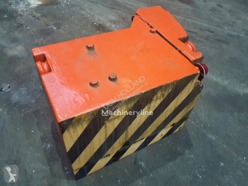Vybavenie stavebného stroja Terex counterweight...