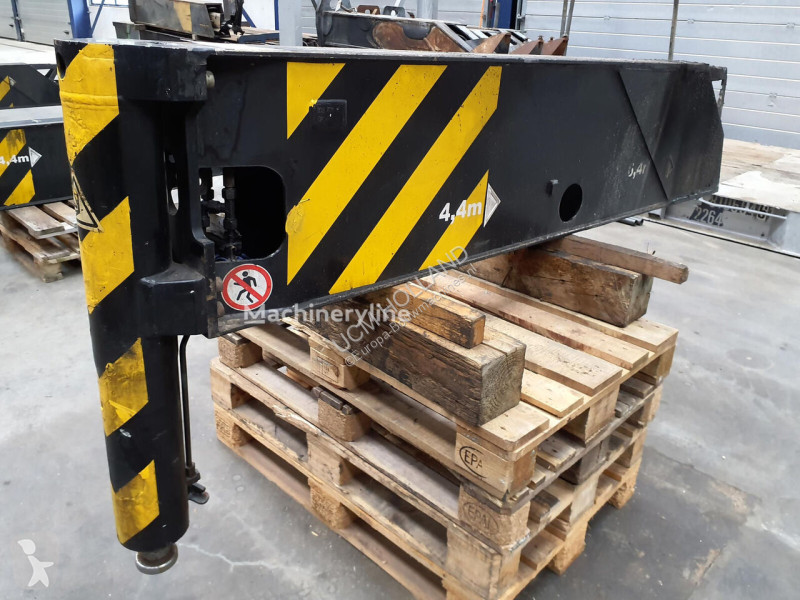 تجهيزات الأشغال العمومية Terex