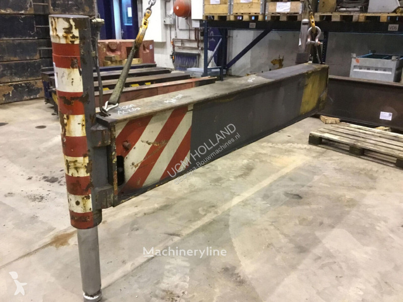 تجهيزات الأشغال العمومية Terex