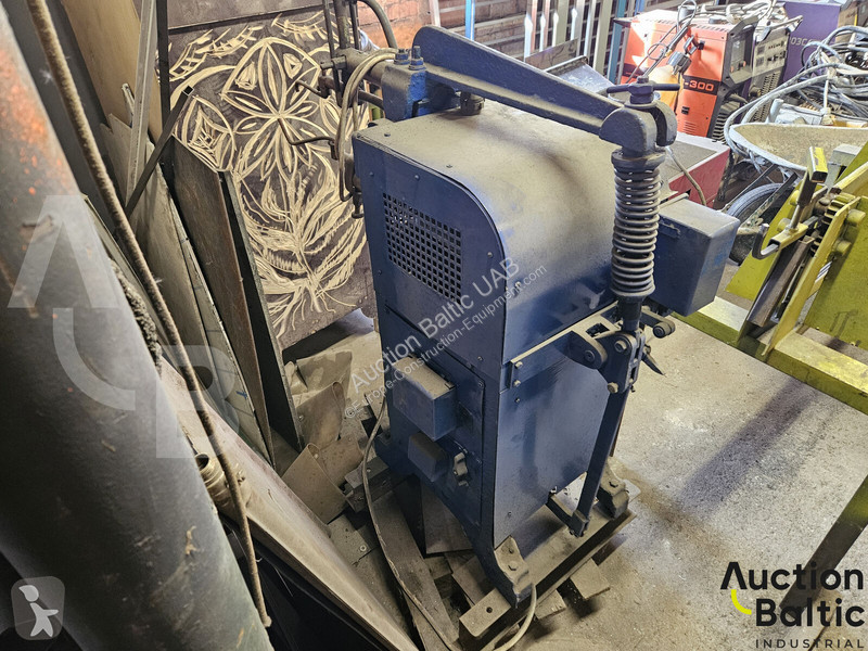 Vybavenie stavebného stroja  welding machine