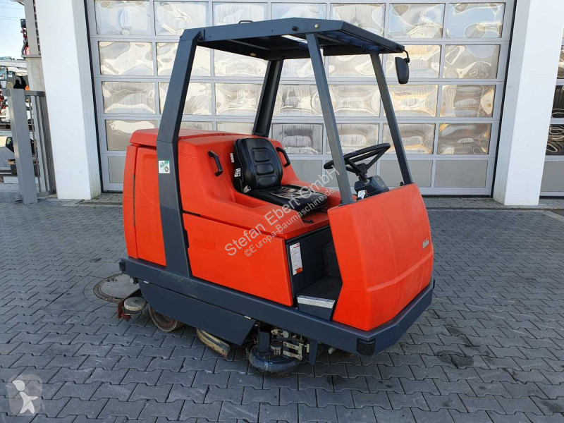 معدات التنظيف Hako Hakomatic B 1100 / nur 704h!...