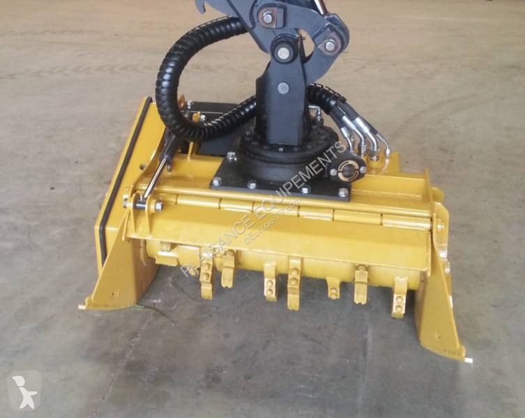 تجهيزات الأشغال العمومية Plaisance Equipements