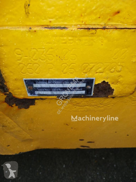 Vybavenie stavebného stroja Liebherr Pivot Arm