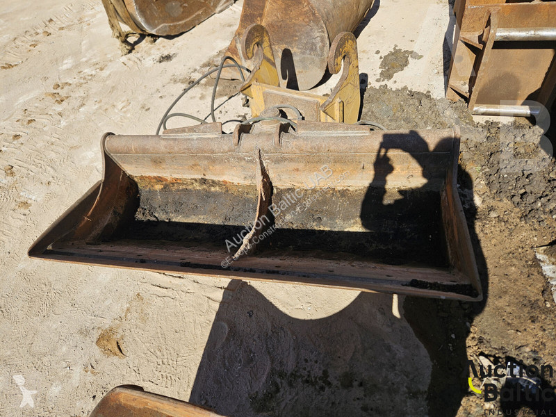 Équipements TP  cleaning bucket